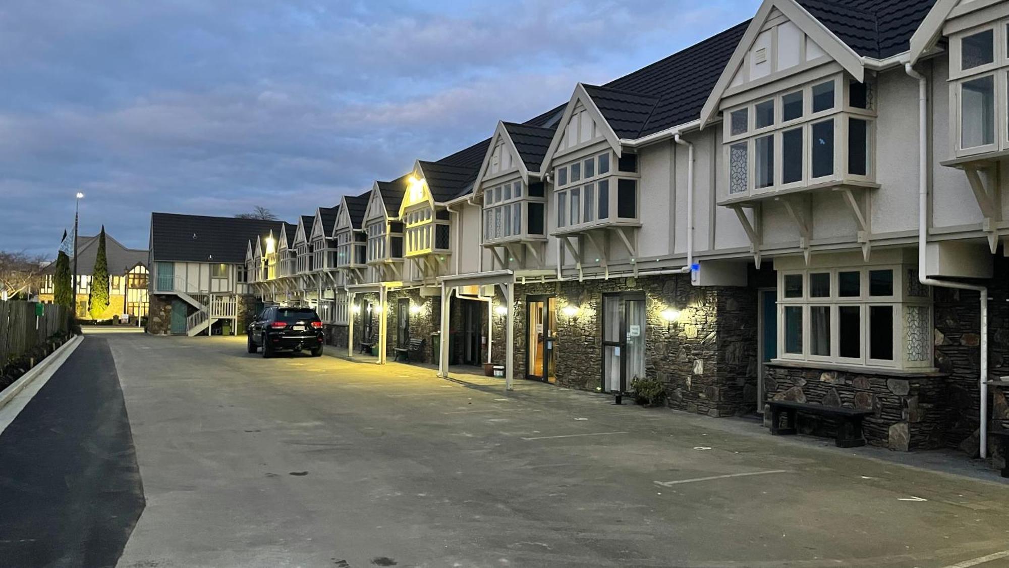 The Elmwood Motel Κράισττσερτς Εξωτερικό φωτογραφία