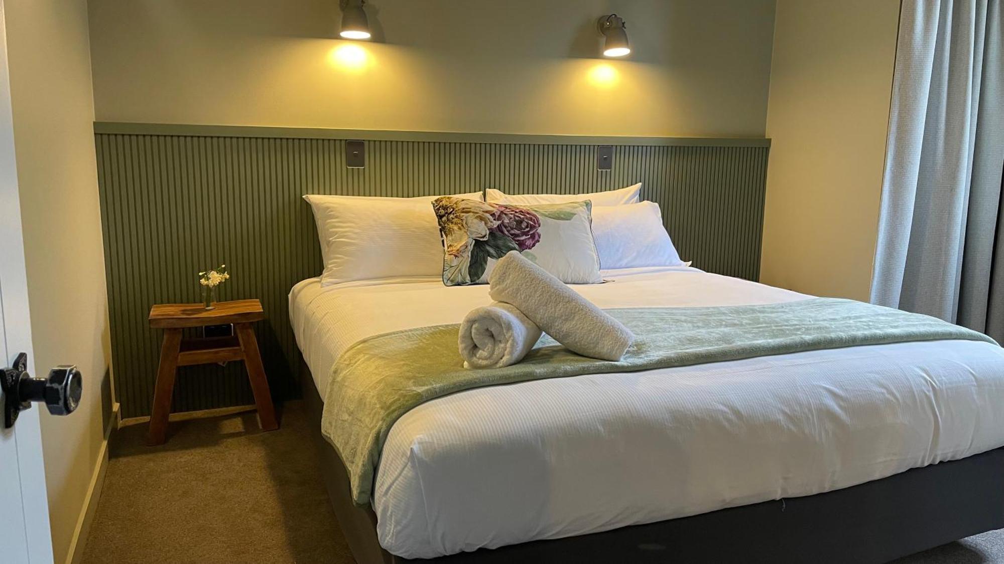 The Elmwood Motel Κράισττσερτς Εξωτερικό φωτογραφία
